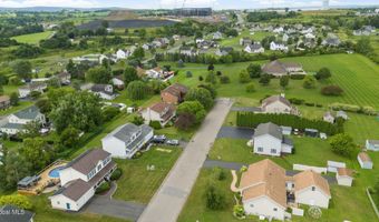 117 E Windswept Dr, Amsterdam, NY 12010