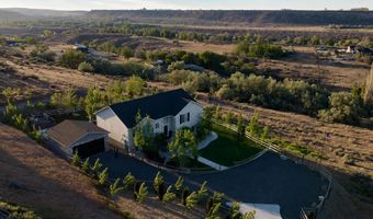 4525 Snake River Mesa Rd, Buhl, ID 83316