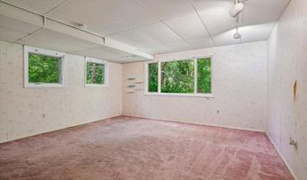 9009 CHARRED OAK Dr, Bethesda, MD 20817
