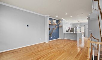 5317 CHIEFTAIN Cir, Alexandria, VA 22312