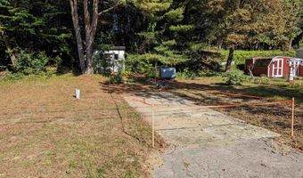 14 Lower Landing Rd, Charlestown, NH 03603