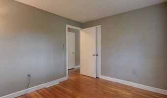 16 Crooked Spring Rd, Billerica, MA 01862