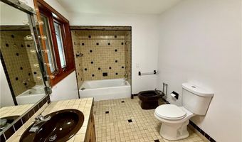 74 Plymouth Rd, East Providence, RI 02914