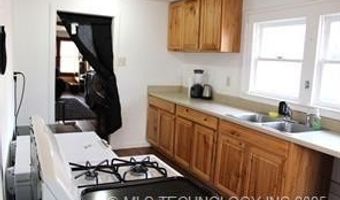 1326 S Armstrong Ave, Bartlesville, OK 74003