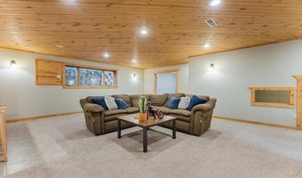 151 Bluffs Rd NW, Alexandria, MN 56308