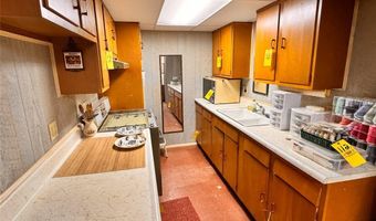 1484 Lambert St, Alliance, OH 44601