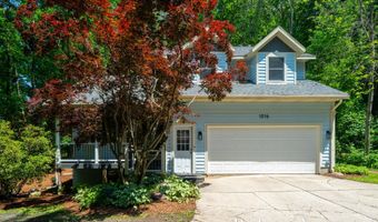1016 Maple Hill Ave SE, Ada, MI 49301