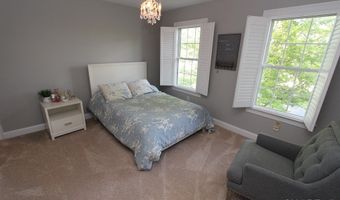 19 Devonshire Ct, Avon, CT 06001