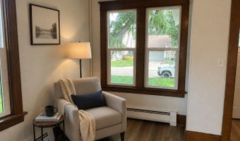 711 Clausen Ave, Albert Lea, MN 56007
