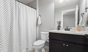 15563 Duck Trail Ln, Apple Valley, MN 55124