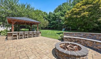 28 CLARK Rdg, Hockessin, DE 19707