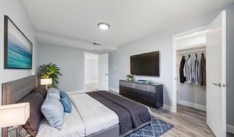 4600 DUKE St 432, Alexandria, VA 22304