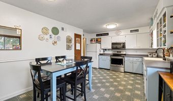 229 NW Arlan Dr, Ankeny, IA 50023