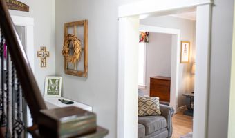 925 S 2nd St, Aberdeen, SD 57401