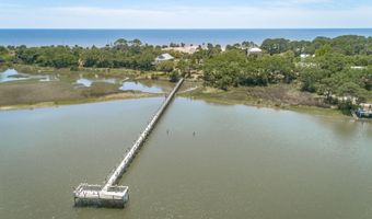 127 Harbor Cir, Alligator Point, FL 32346