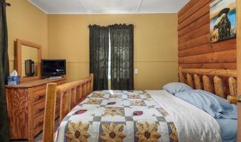 1300 County Road 113 Cabin 2, Alton, MO 65606