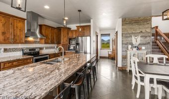 407 Lost Fawn Trl, Belgrade, MT 59714