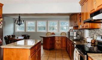 16 Ward Ave, Middletown, RI 02842