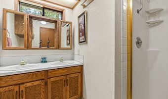 55482 DELTA Rd, Blue River, OR 97413