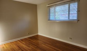 660 W Central Rd, Arlington Heights, IL 60005