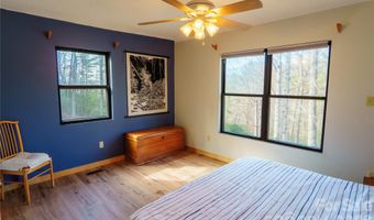 84 Forest Trl, Balsam Grove, NC 28708