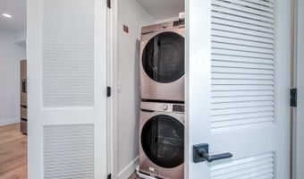 2601 30TH St NE 11, Washington, DC 20018