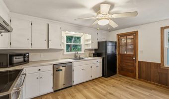 18 Leslie Ct, Bristol, CT 06010