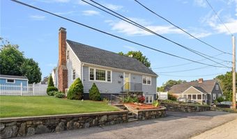 1 Adelaide Ave, Bristol, RI 02809
