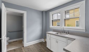 1012 Brown St, Akron, OH 44301