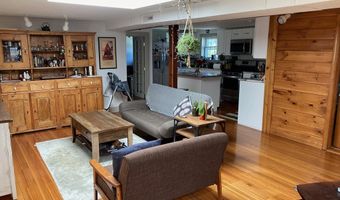 30 Bradford St, Bristol, RI 02809