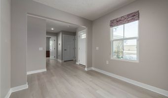 373 Pebble Creek Ct, Amherst, OH 44001