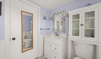 232 County Rd, Bourne, MA 02532