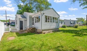 30 Winthrop St, East Providence, RI 02915
