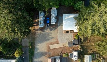 97799 Hanscam Ln, Brookings, OR 97415