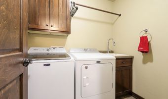 4800 N INDIGO Ln, Appleton, WI 54913