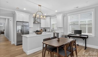 2151 Mcclintock Rd 112, Charlotte, NC 28205