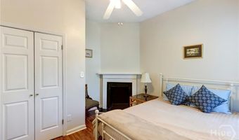 534 E Gordon Ln, Savannah, GA 31401