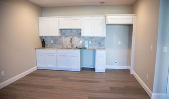 2282 Helle Dr, Asbury, IA 52002