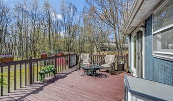 72 Tunkhannock Dr, Albrightsville, PA 18210