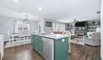 1603 Hickory Holw, Auburn, IN 46706