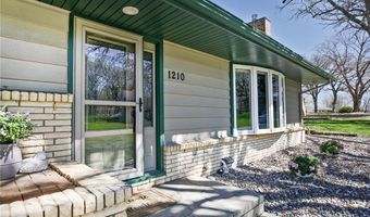 1210 Southview Ln, Albert Lea, MN 56007