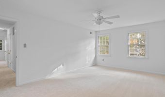 8223 TREEBROOKE Ln, Alexandria, VA 22308