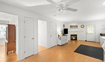 79 Groveland St, Abington, MA 02351