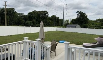 25 Damato Way, Agawam, MA 01001