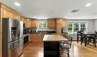 10 Mark Dr, Cranston, RI 02920