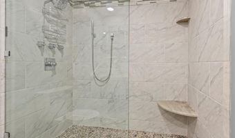 1667 Davis Rd, Albertville, AL 35951