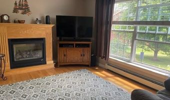 14 Grandview Dr, Berlin, NH 03570