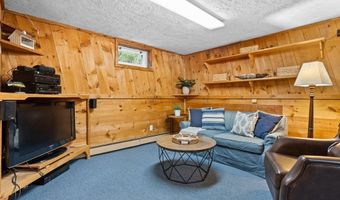 19 Lincoln Dr, Acton, MA 01720
