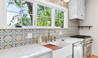 18 Normandy Rd, Asheville, NC 28803