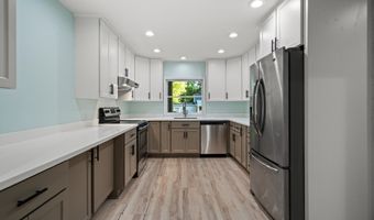 8721 WATERFORD Rd, Alexandria, VA 22308